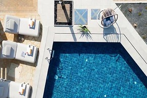 Therros Villa With Private Pool by Estia