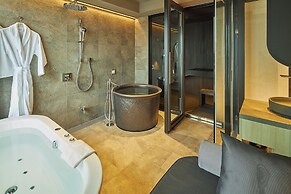 FAV LUX KAGOSHIMA TENMONKAN