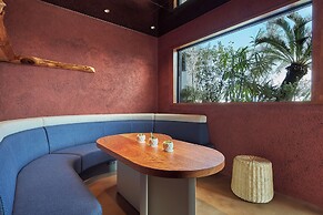 FAV LUX KAGOSHIMA TENMONKAN