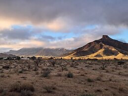 Mount Canyon Guest Farm