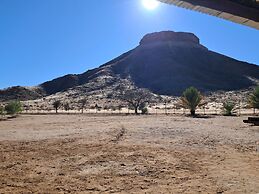 Mount Canyon Guest Farm