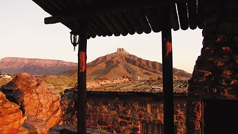 Mount Canyon Guest Farm