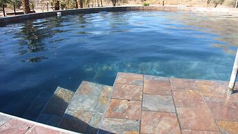 Mount Canyon Guest Farm