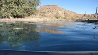 Mount Canyon Guest Farm