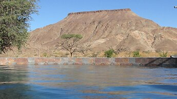 Mount Canyon Guest Farm