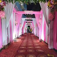 Hotel Vibrant Lawn And Banquet