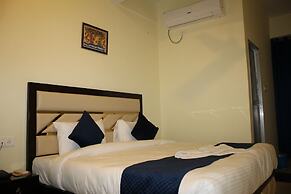 Hotel Vibrant Lawn And Banquet