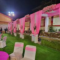 Hotel Vibrant Lawn And Banquet