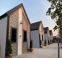 OYO 75522 Classroom Resort Ayutthaya