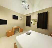 OYO 75522 Classroom Resort Ayutthaya