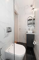 Kolonaki Elegant Apartment with Balcony