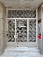 Kolonaki Elegant Apartment with Balcony