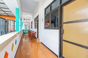 Hotel O Central Madiun Near Stasiun Kota Madiun
