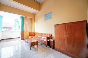 Hotel O Central Madiun Near Stasiun Kota Madiun