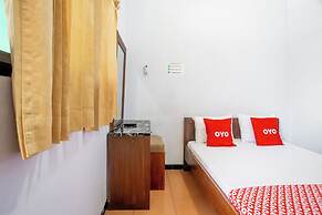 Hotel O Central Madiun Near Stasiun Kota Madiun