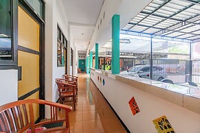 Hotel O Central Madiun Near Stasiun Kota Madiun