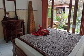 Super OYO Capital O  Pondok Ayu Homestay