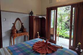 Super OYO Capital O  Pondok Ayu Homestay