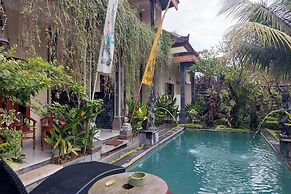 Super OYO Capital O  Pondok Ayu Homestay