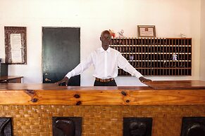 Bungalow Beach Hotel