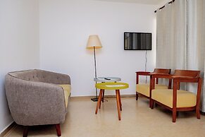 Bungalow Beach Hotel