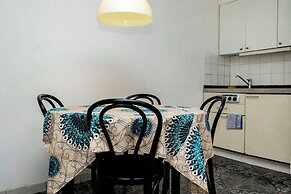 Bungalow Beach Hotel