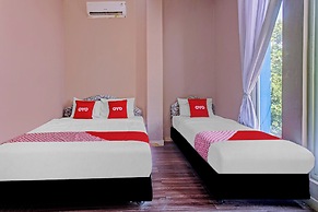 Hotel O Enggal Near Gor Saburai Formerly Hotel Pelangi