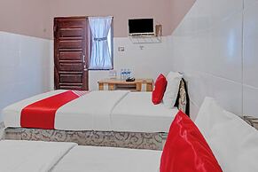 Hotel O Enggal Near Gor Saburai Formerly Hotel Pelangi