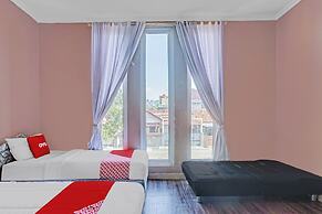 Hotel O Enggal Near Gor Saburai Formerly Hotel Pelangi