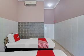 Hotel O Enggal Near Gor Saburai Formerly Hotel Pelangi