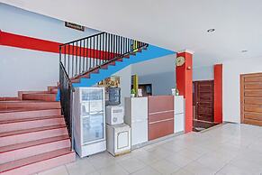 Hotel O Enggal Near Gor Saburai Formerly Hotel Pelangi