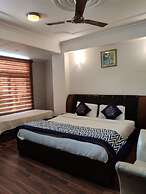 Goroomgo Shivani International Dharamshala