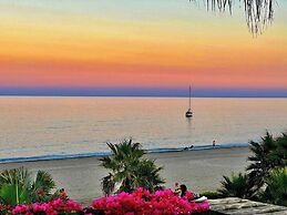 Kokomo on the Beach With Heated Swimming Pool