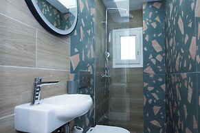 Panormou Modern Elegant 3 Bd Balcony Apt