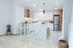 Panormou Modern Elegant 3 Bd Balcony Apt