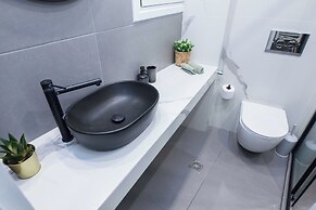 Panormou Modern Elegant 3 Bd Balcony Apt