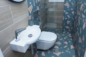 Panormou Modern Elegant 3 Bd Balcony Apt