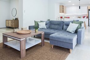 Panormou Modern Elegant 3 Bd Balcony Apt