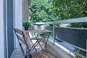 Panormou Modern Elegant 3 Bd Balcony Apt