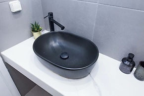 Panormou Modern Elegant 3 Bd Balcony Apt