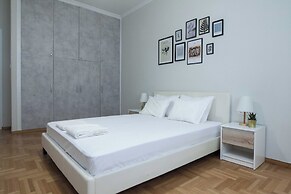 Panormou Modern Elegant 3 Bd Balcony Apt