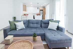 Panormou Modern Elegant 3 Bd Balcony Apt