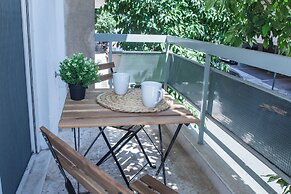 Panormou Modern Elegant 3 Bd Balcony Apt