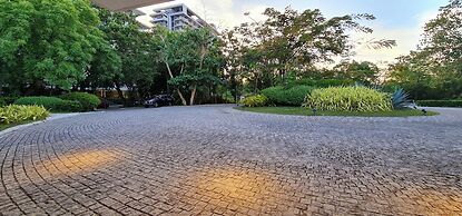 Tambuli Tower C Unit 5D