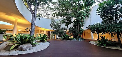 Tambuli Tower C Unit 5D