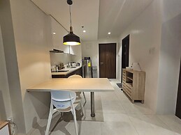 Tambuli Tower C Unit 5D