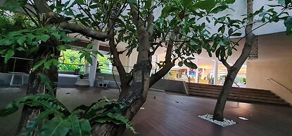 Tambuli Tower C Unit 5D