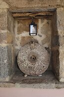 Olive House by Frangki