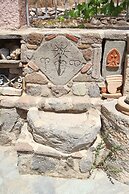 Olive House by Frangki