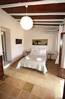 Olive House by Frangki